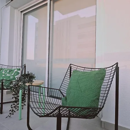 Life I Apartment